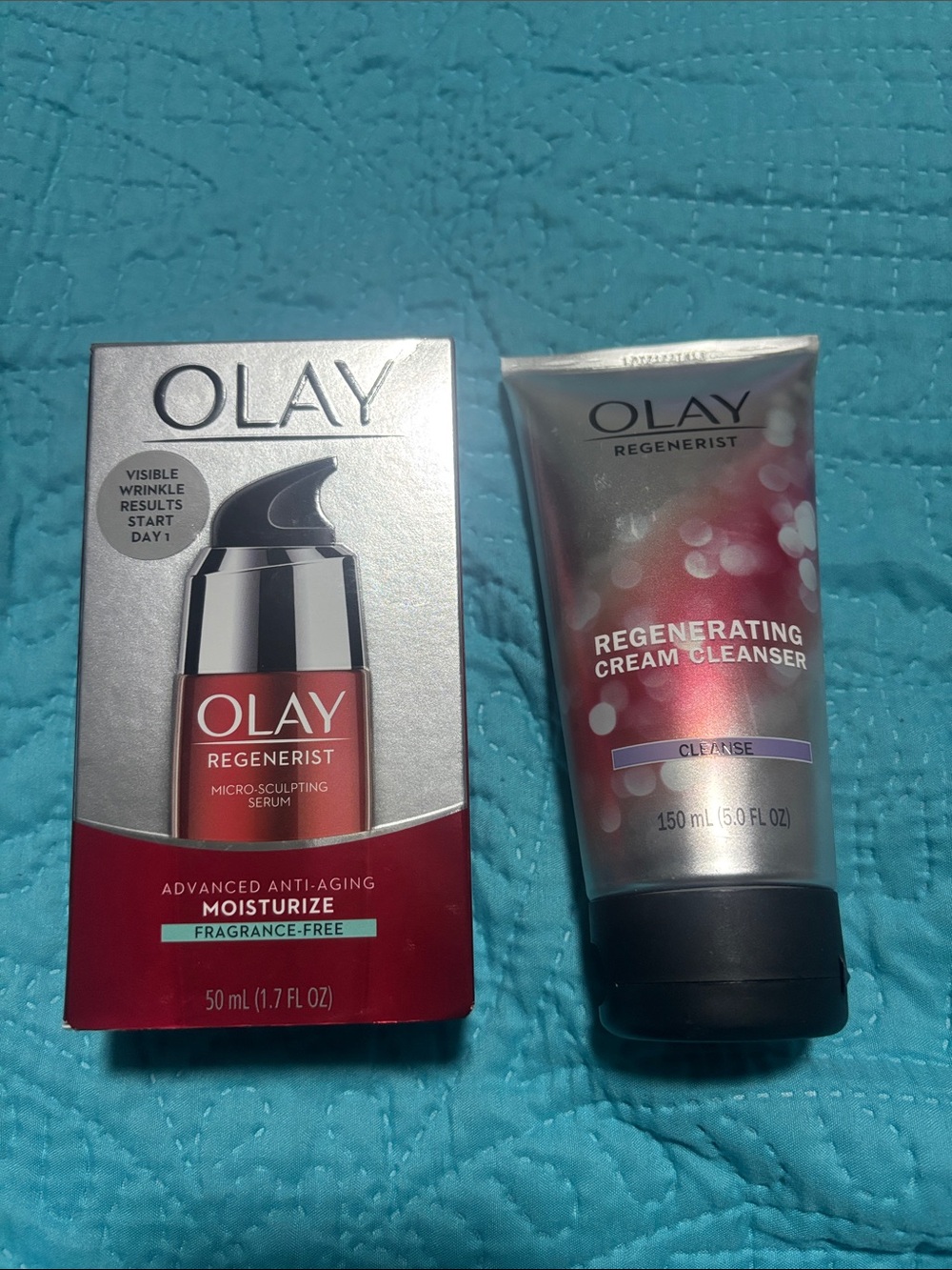 OLAY Regenerist Red and Silver Skincare Duo
